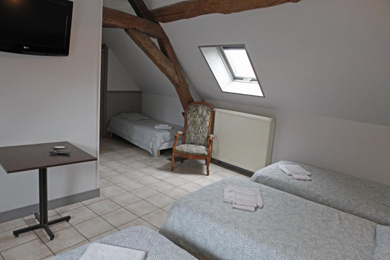 Auberge Du Cheval Blanc Avallon Bagian luar foto